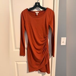 Good to Great Condition
Leith Rust Colored Long Sleeve Ruched Dress